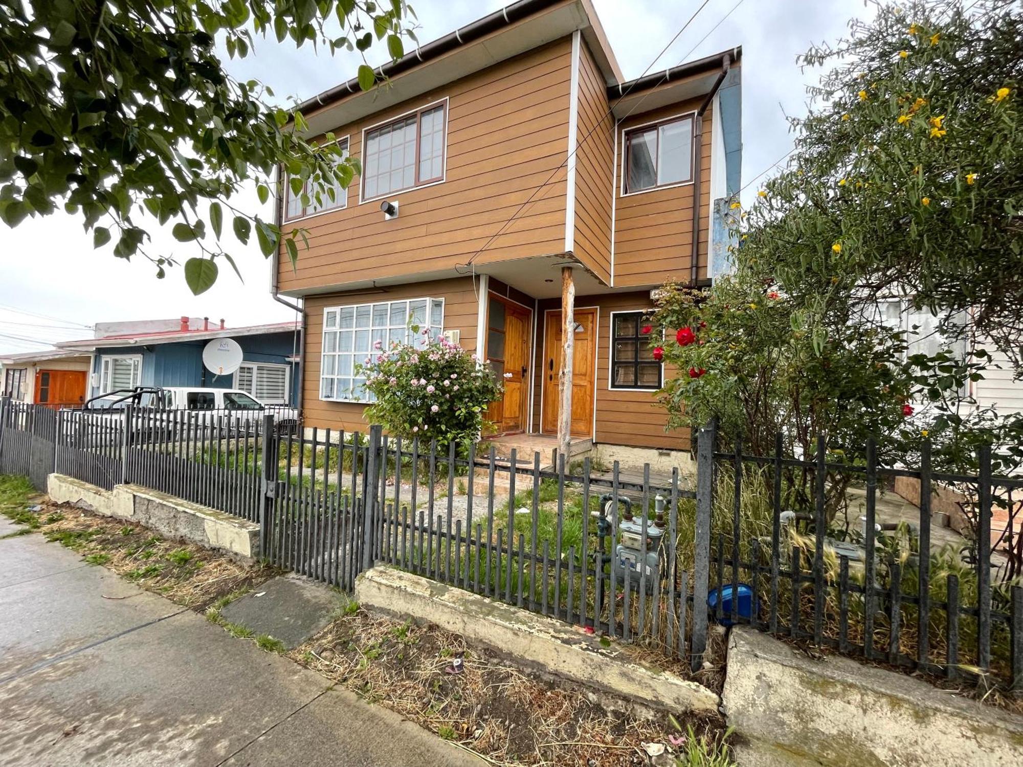 Posada De Los Gatos Bed & Breakfast Puerto Natales Exterior photo